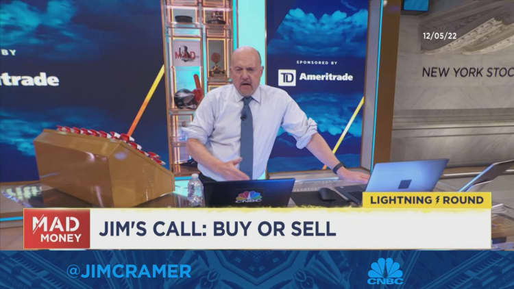 Cramer's lightning round: I can't recommend Penn Entertainment right now