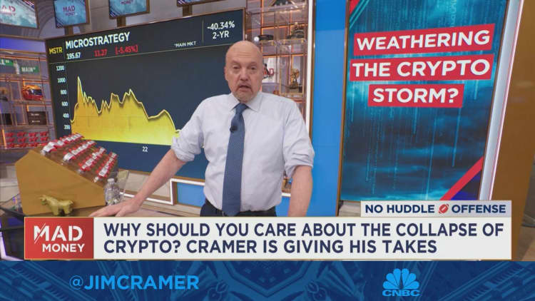 Jim Cramer insta a los inversores a salir de las criptomonedas: 