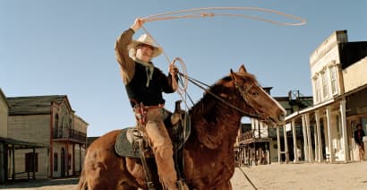 Social media financial content is still a 'Wild West.' Watch for these red flags