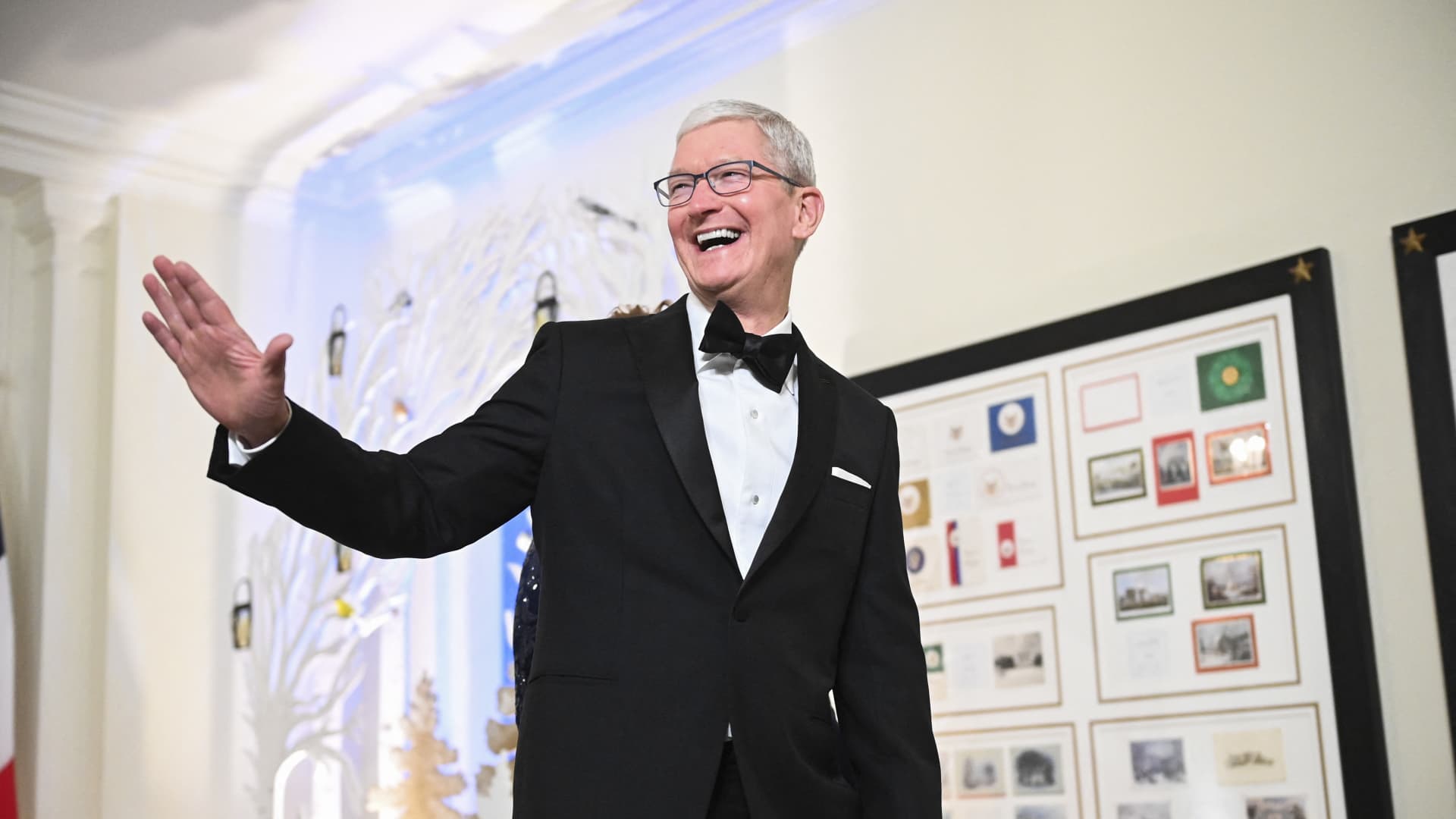Apple ramped up lobbying spending in 2022, outpacing tech peers