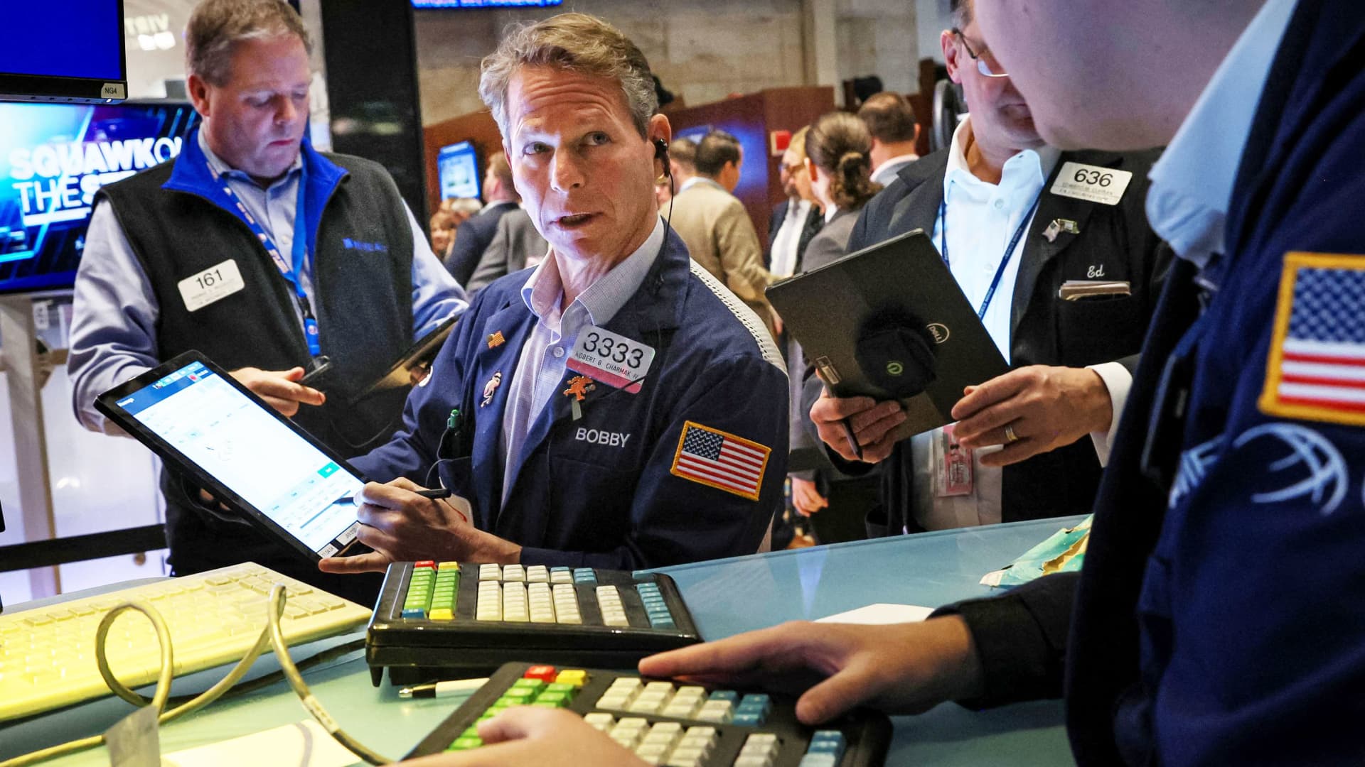 El S&P 500 está cayendo, borrando ganancias anteriores, mientras Wall Street continúa luchando