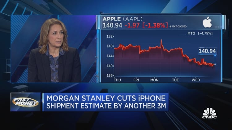 How to trade Apple as Morgan Stanley predicts more iPhone issues ahead
