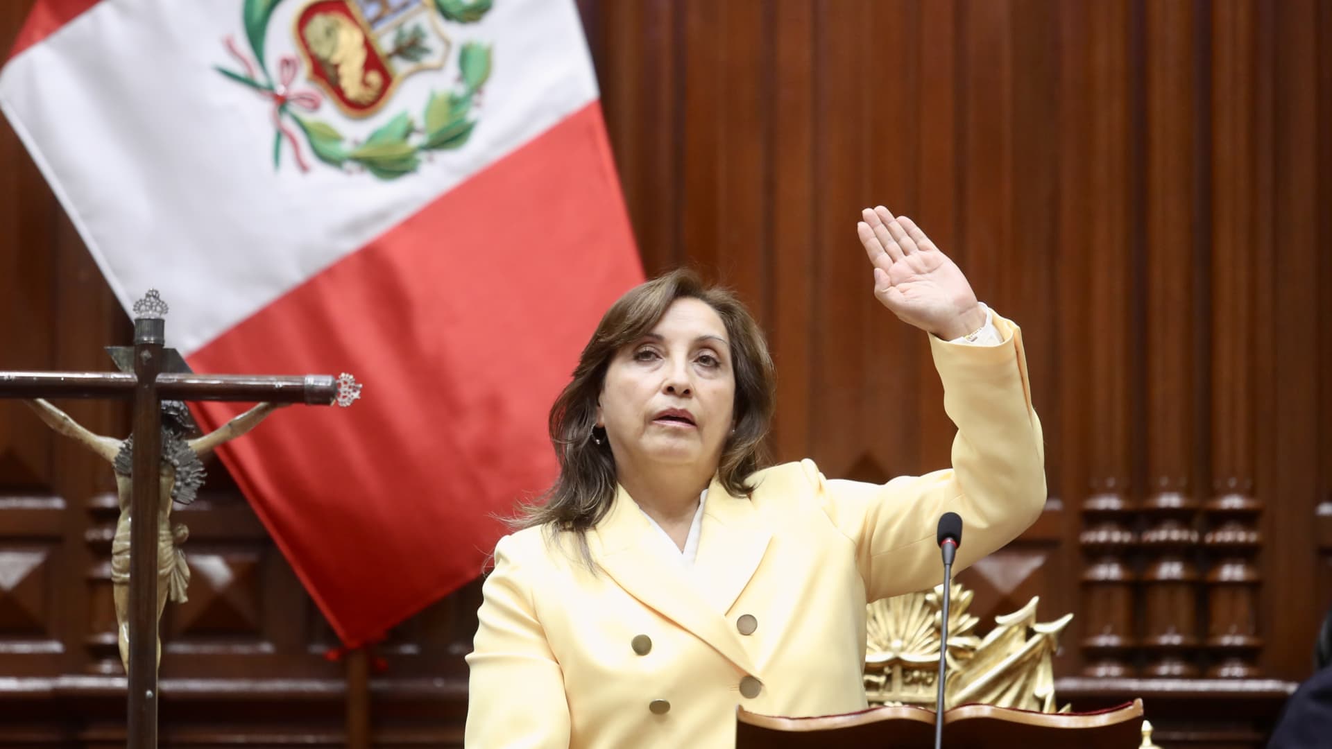 New Peru president sworn in, predecessor Castillo arrested