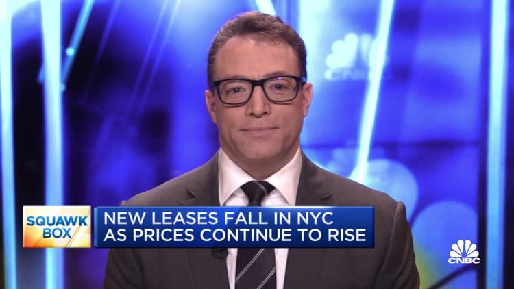 New leases fall in New York City as rent prices continue to climb