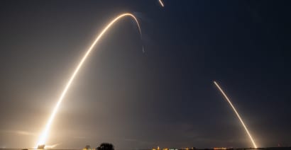 SpaceX raising $750 million at a $137 billion valuation, investors include a16z