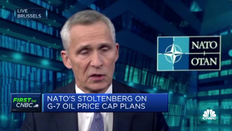 Смотрите полное интервью CNBC с генеральным директором НАТО Йенсом Столтенбергом