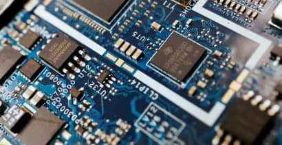 Samsung and ASML to build an advanced chip plant in South Korea