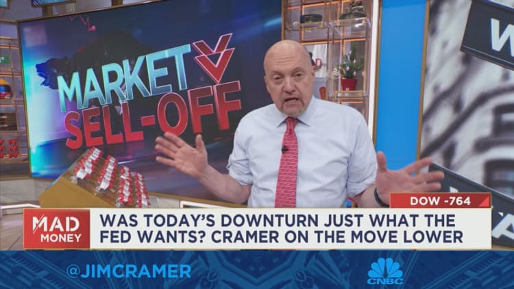Cramer warns investors Powell won't go easy on stocks: 'The Fed is not your friend'