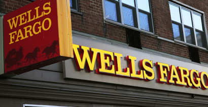 Some Wells Fargo employees vote in favor of unionization; others reject