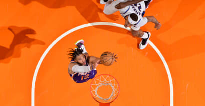 Mat Ishbia agrees to buy Phoenix Suns, Mercury for $4 billion