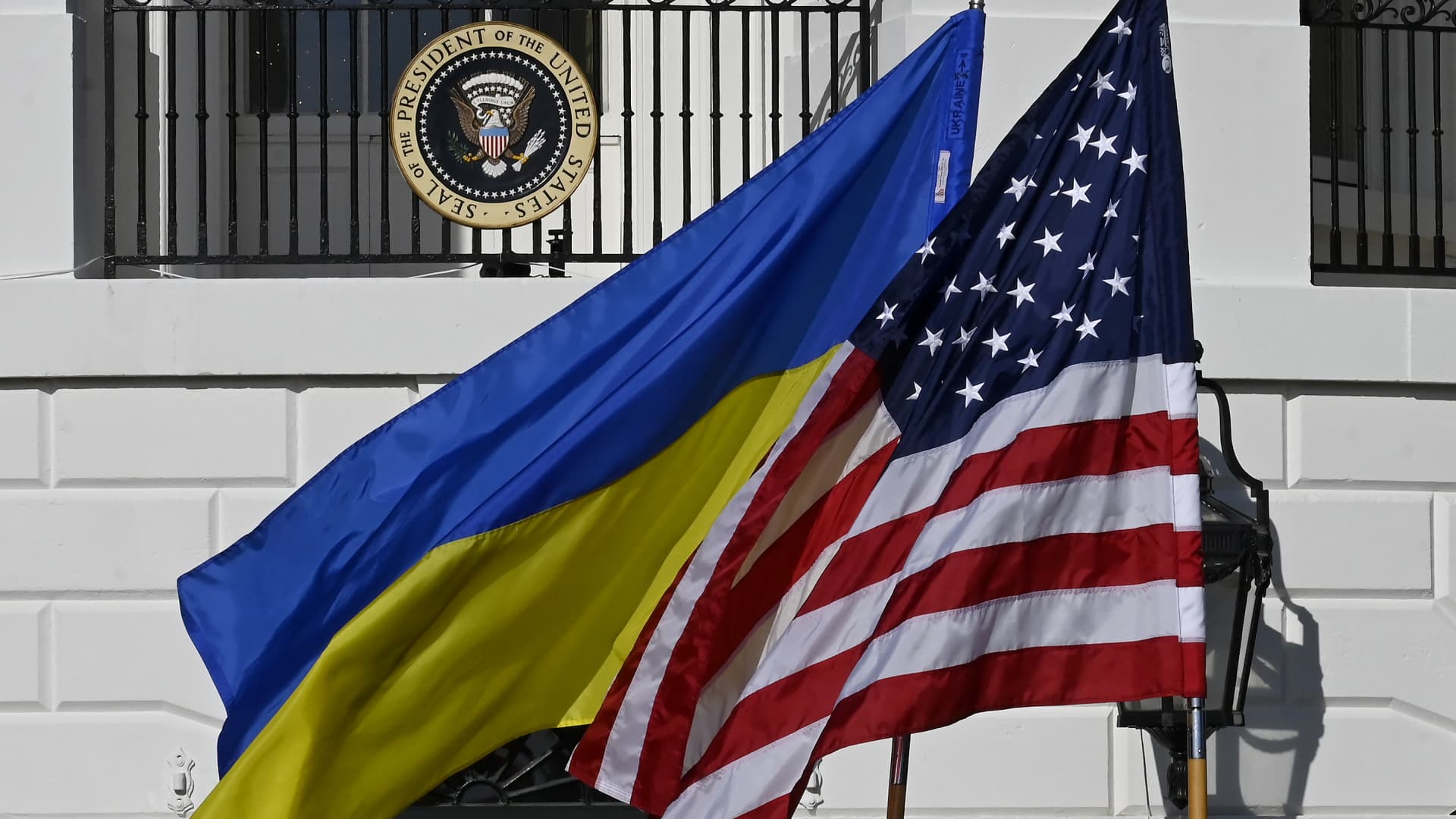 The US and Ukrainian float on the South Lawn of the White House ahead of a meeting between President Joe Biden and his Ukrainian counterpart Volodymyr Zelensky in Washington, DC on December 21, 2022.