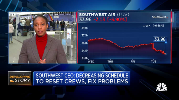 Southwest cancels 70% of flights as journey disruptions ease elsewhere