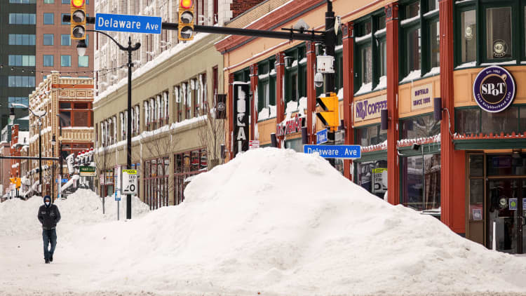 Winter Storm Elliot hammers Buffalo as death toll reaches 28