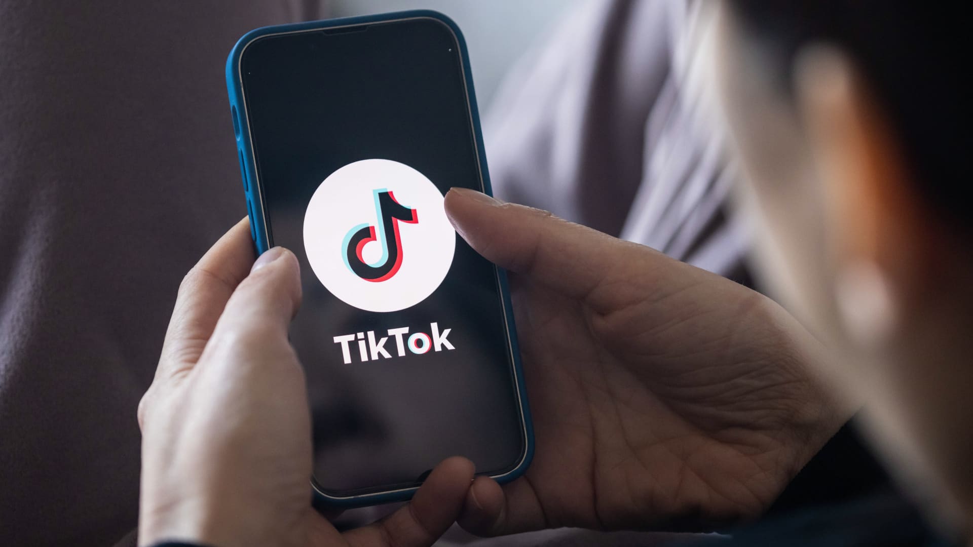 Senators to launch bill that will help ban or prohibit foreign technology like TikTok