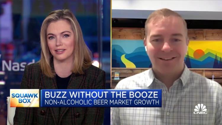 Athletic Brewing CEO Bill Shufelt breaks down the boom in non-alcoholic beer