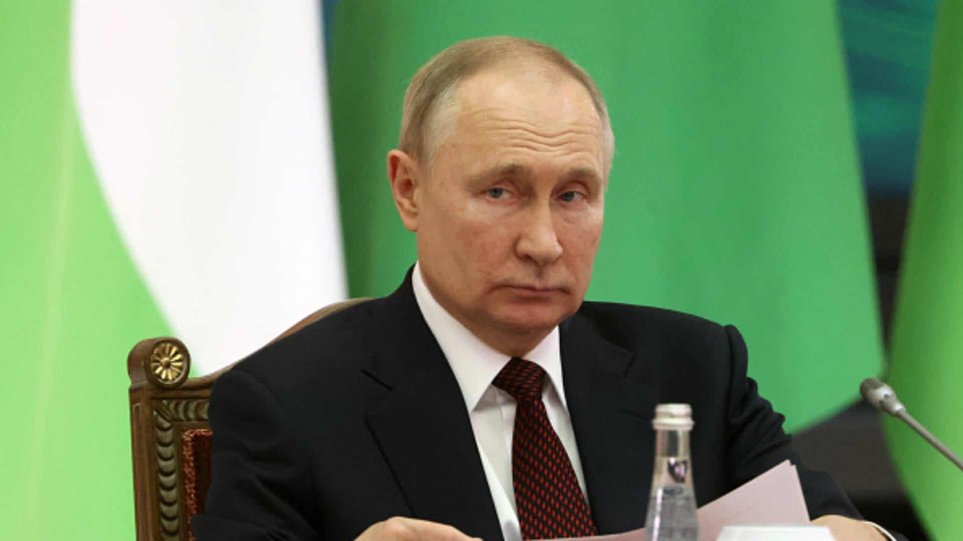 Putin attempts to undermine oil price cap as global energy markets fracture