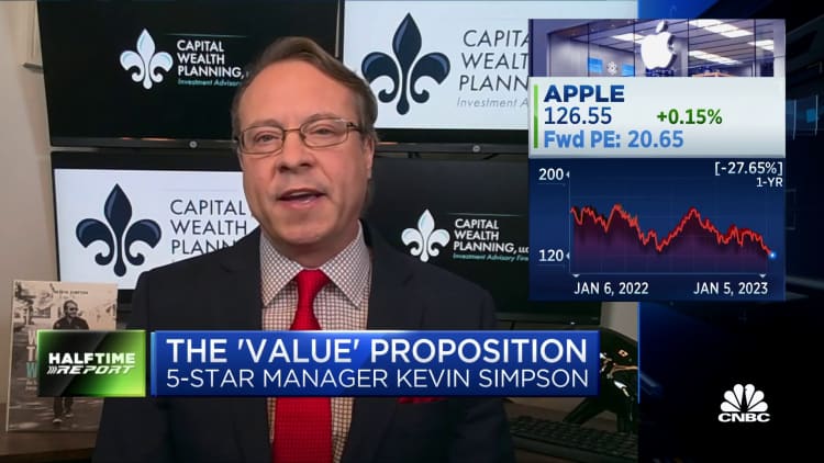 Investors should look to build a position in Apple now, says Capital Wealth Planning's Kevin Simpson