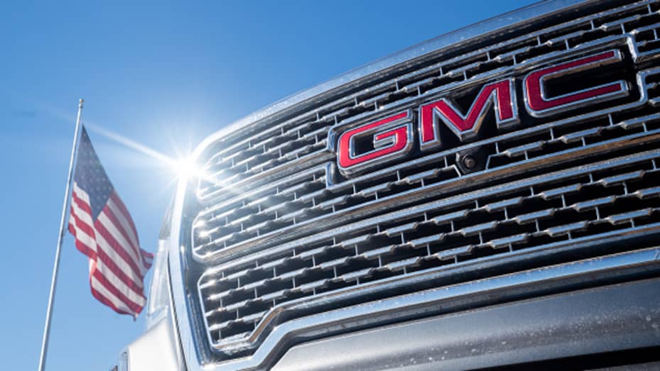 A GMC pickup truck is displayed for sale on a lot at a General Motors dealership on January 05, 2023 in Austin, Texas.