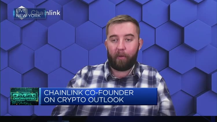 Crypto could do better than almost all other assets if there's a global recession, Chainlink says