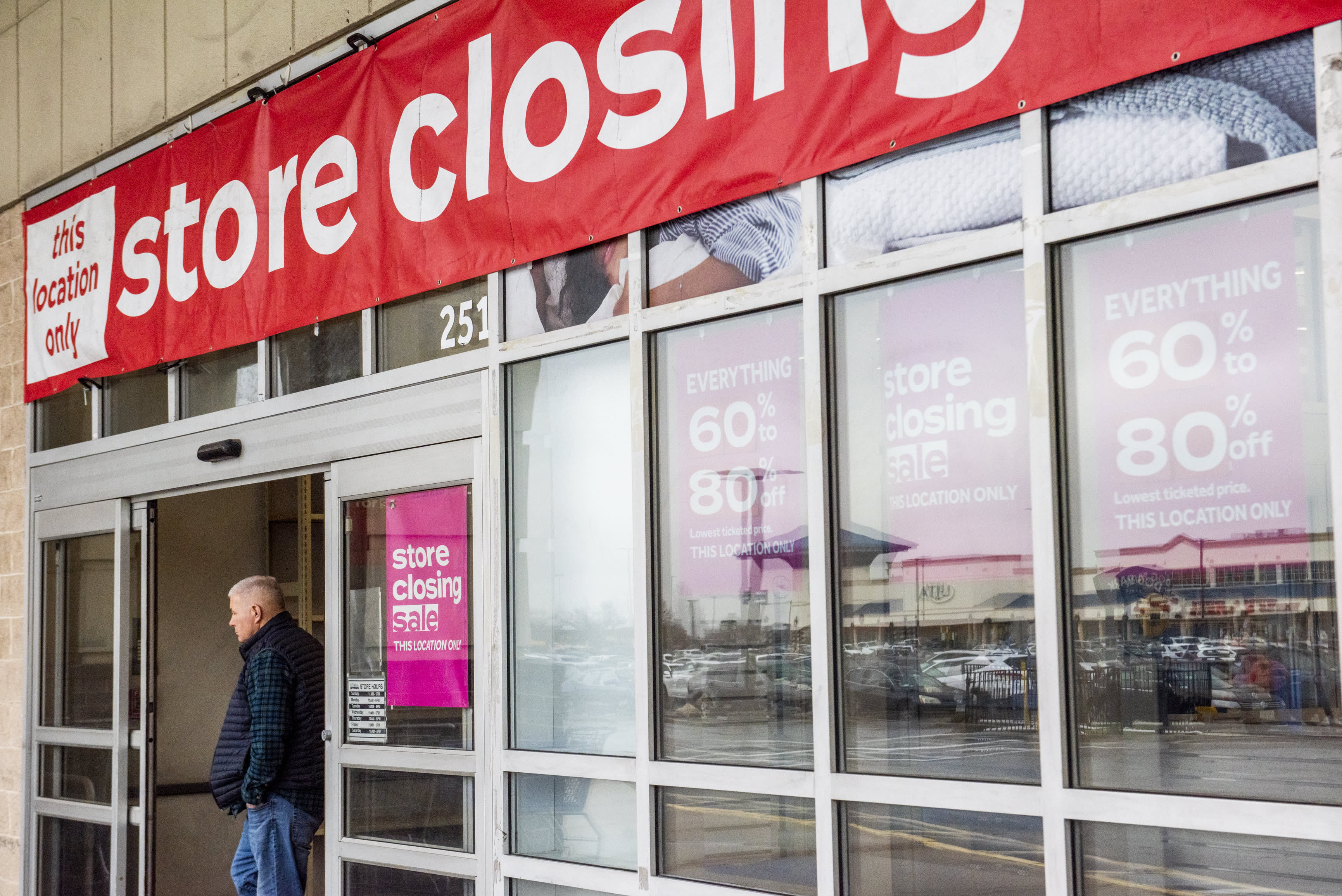 If Bed Bath & Beyond closes more stores, these companies could benefit the most