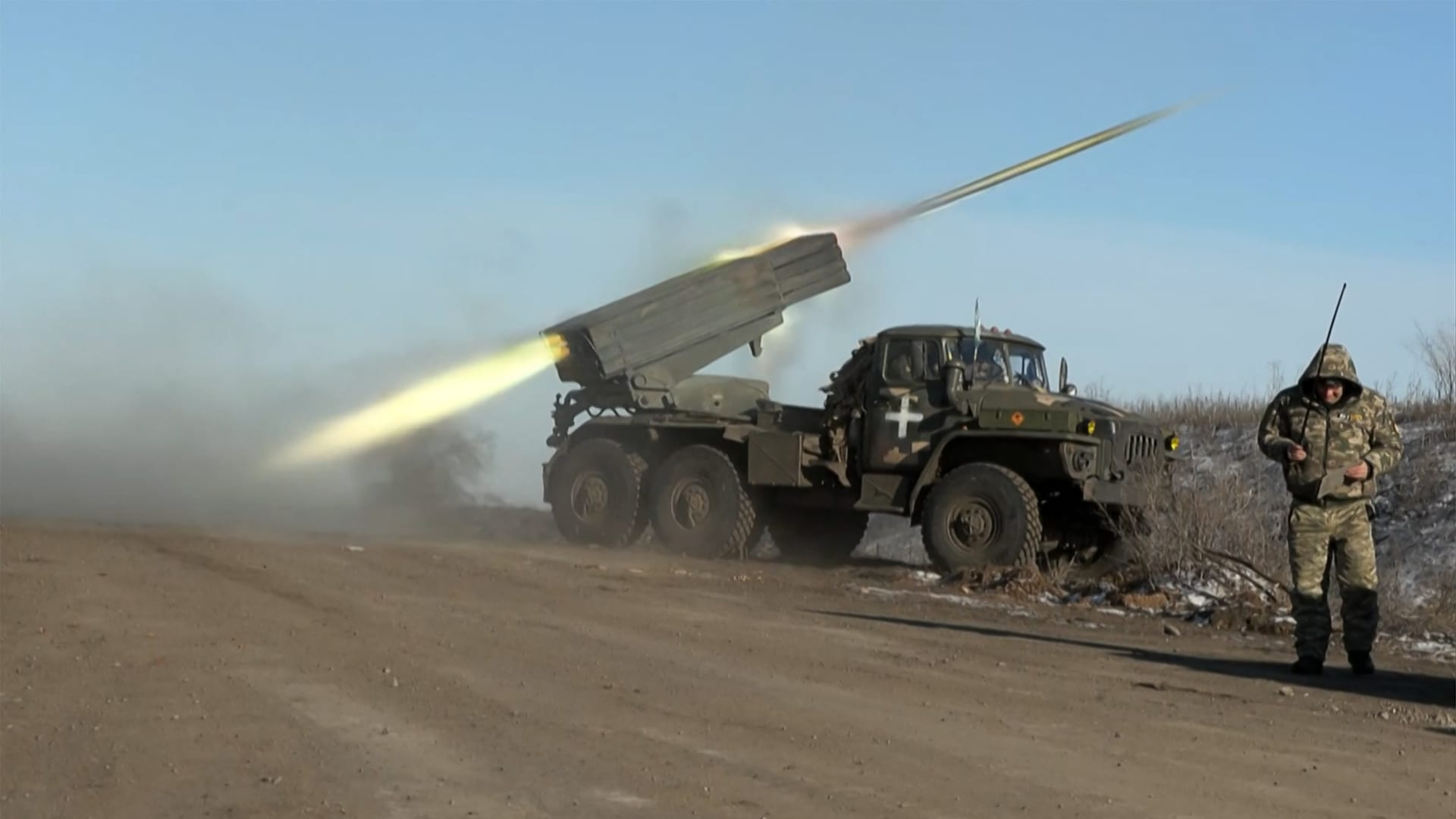 Ukraine war live updates: Kyiv denies Russia’s claim of control over contested Soledar; Ukraine set to receive more Western tanks - Останні новини