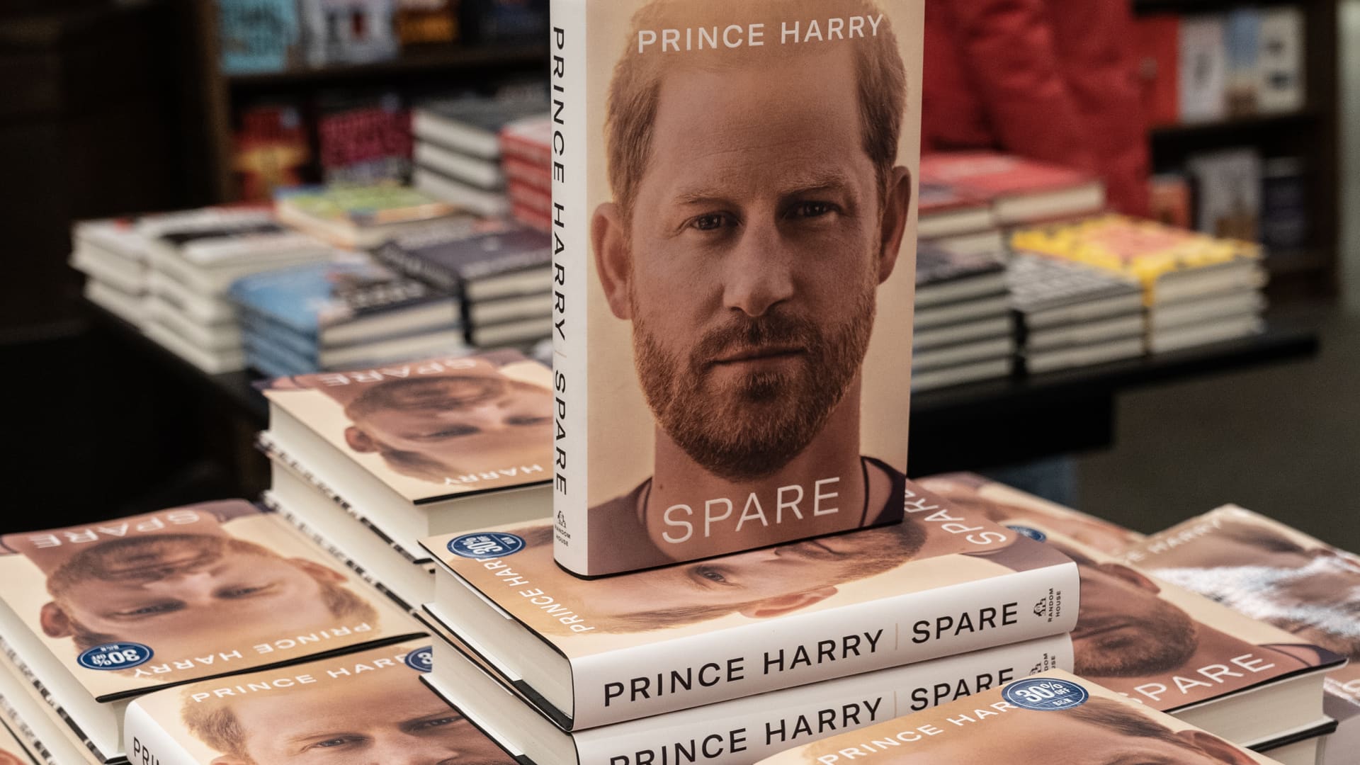 Princo Harry vaiduoklių rašytojas taip pat parašė perkamiausią atsiminimų knygą „Nike“.