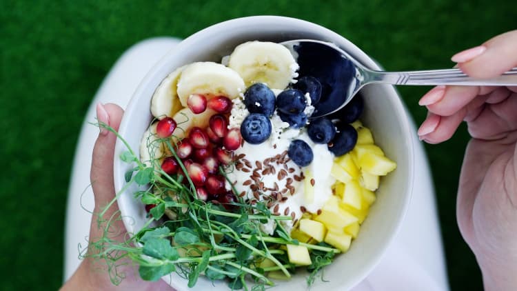What a brain expert eats in a day to boost memory and stay sharp