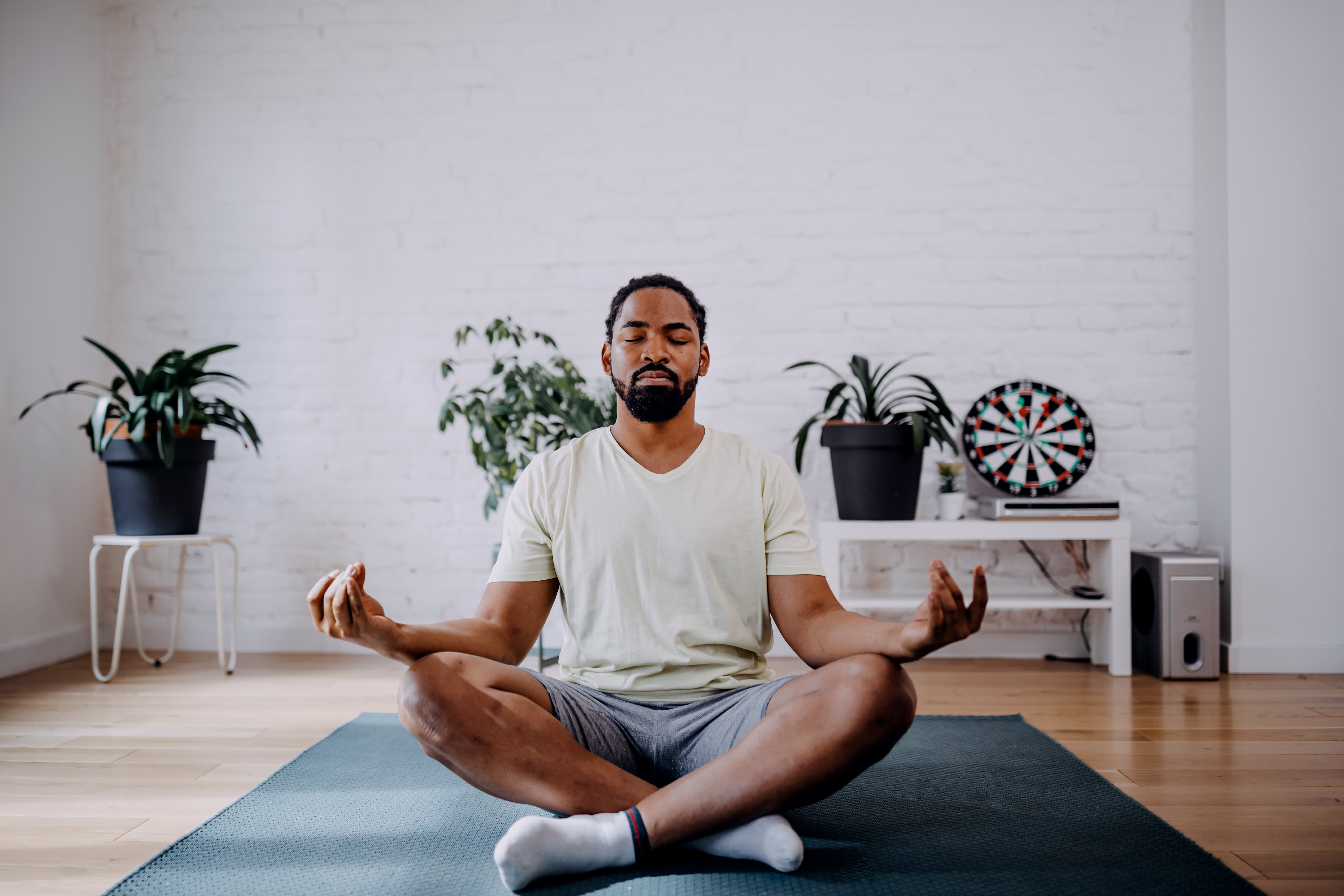 How to Create the Perfect Space at Home to Succeed at Meditation: Advice  from the Experts