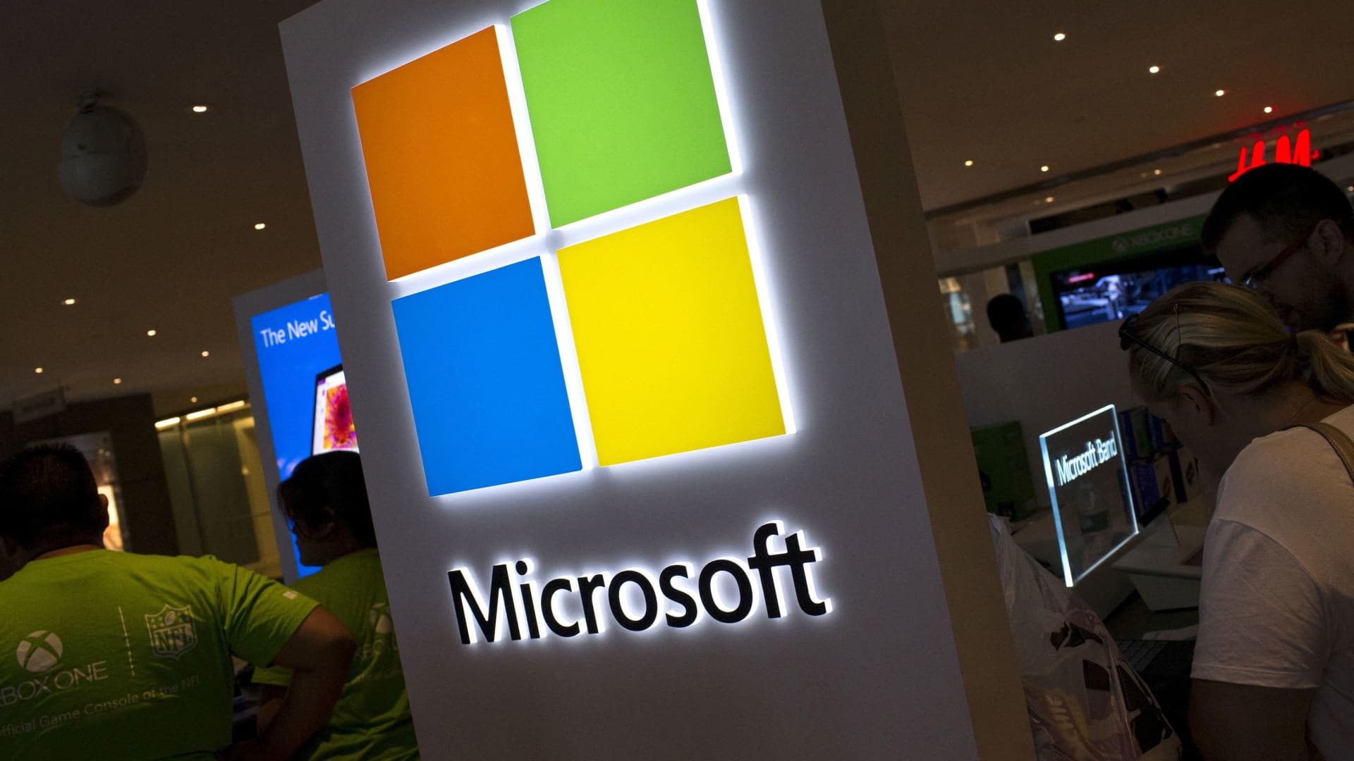 Microsoft está investigando las interrupciones de Teams y Outlook a medida que los usuarios informan problemas
