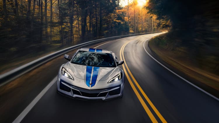 GM unveils first-ever 'electrified' Corvette