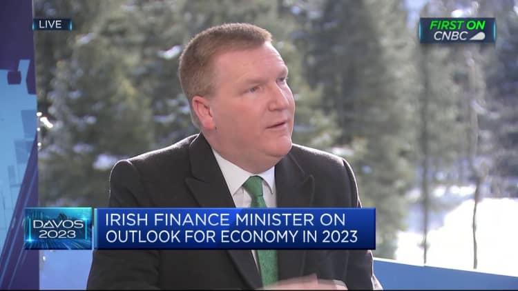 Vea la entrevista completa de CNBC con el ministro de Finanzas irlandés Michael McGrath