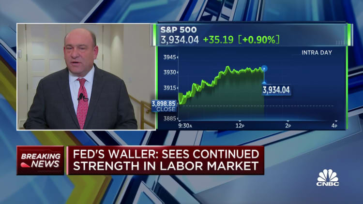 Fed Valisi Chris Waller, bir sonraki FOMC toplantısında 25 baz puanlık faiz artırımından yana olduğunu söyledi
