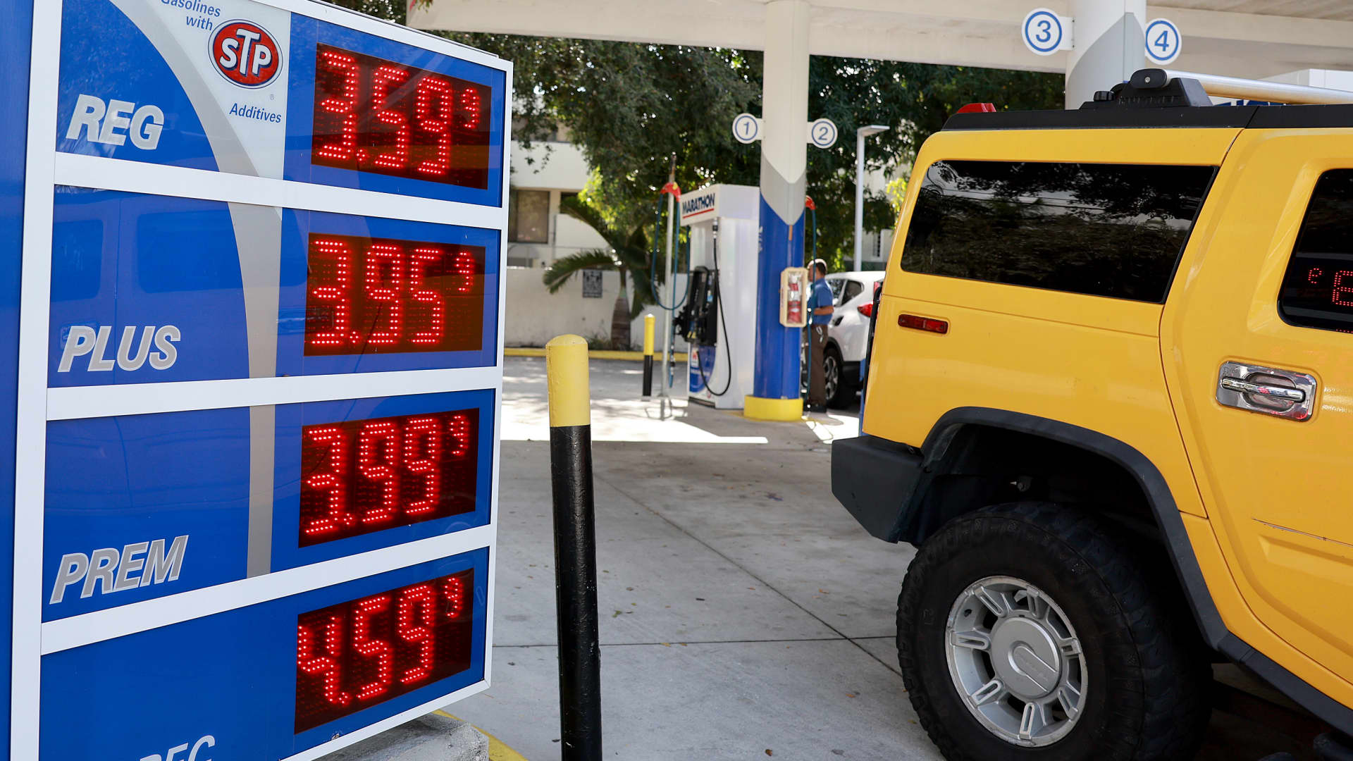 Oil prices slip as inflation fears haunt the market