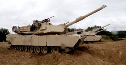 Officials say U.S. will send Ukraine tanks: 'Doomsday Clock' nears Armageddon