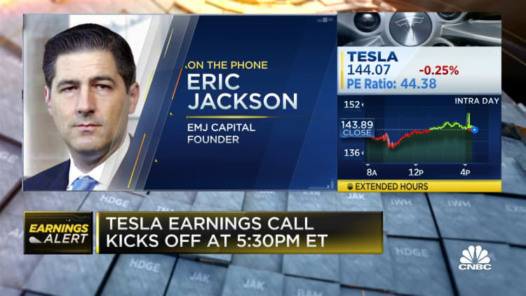 Tesla is making the right moves, says EMJ Capital's Eric Jackson