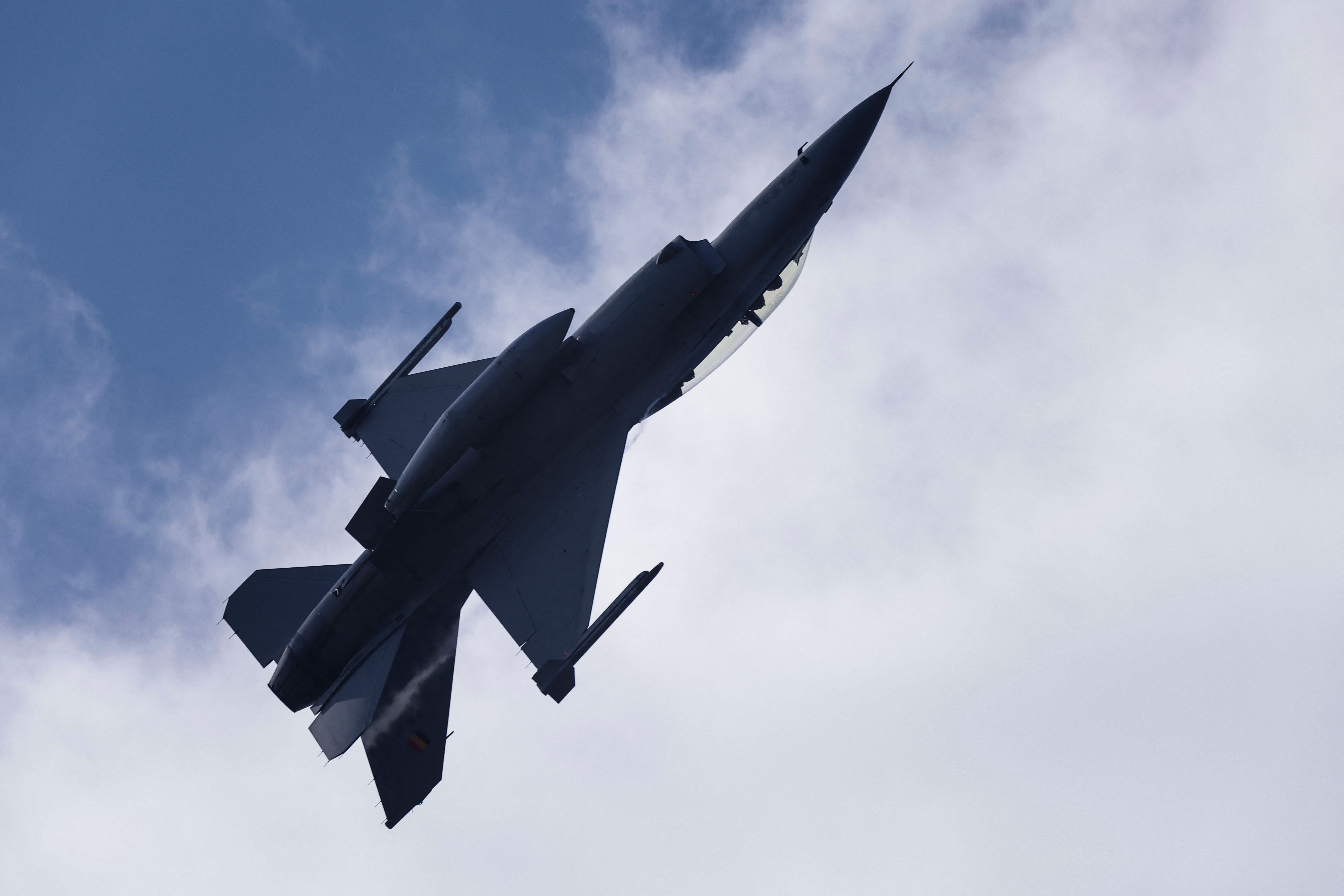 Ukraine Aims For F-16 Fighter Jets After Winning Battle For Tanks