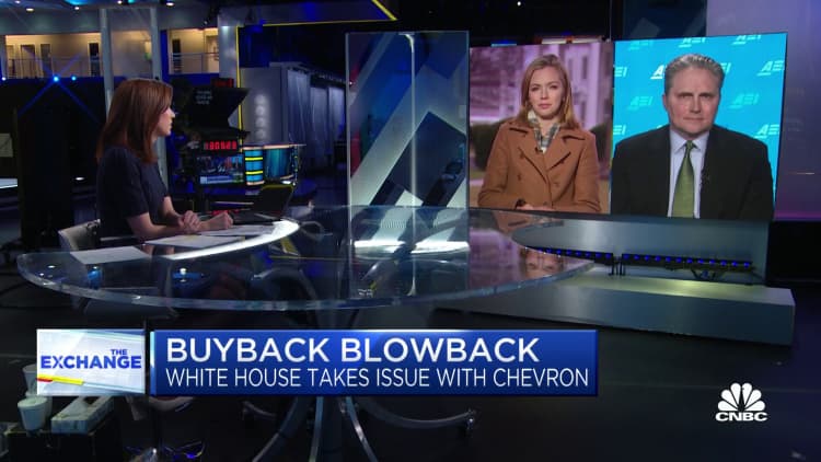 What Chevron's $75 billion stock buyback plan suggests