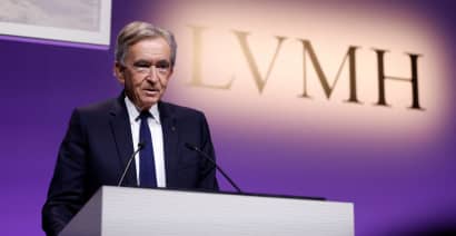 LVMH boss Bernard Arnault under investigation in Paris over Russian oligarch transactions