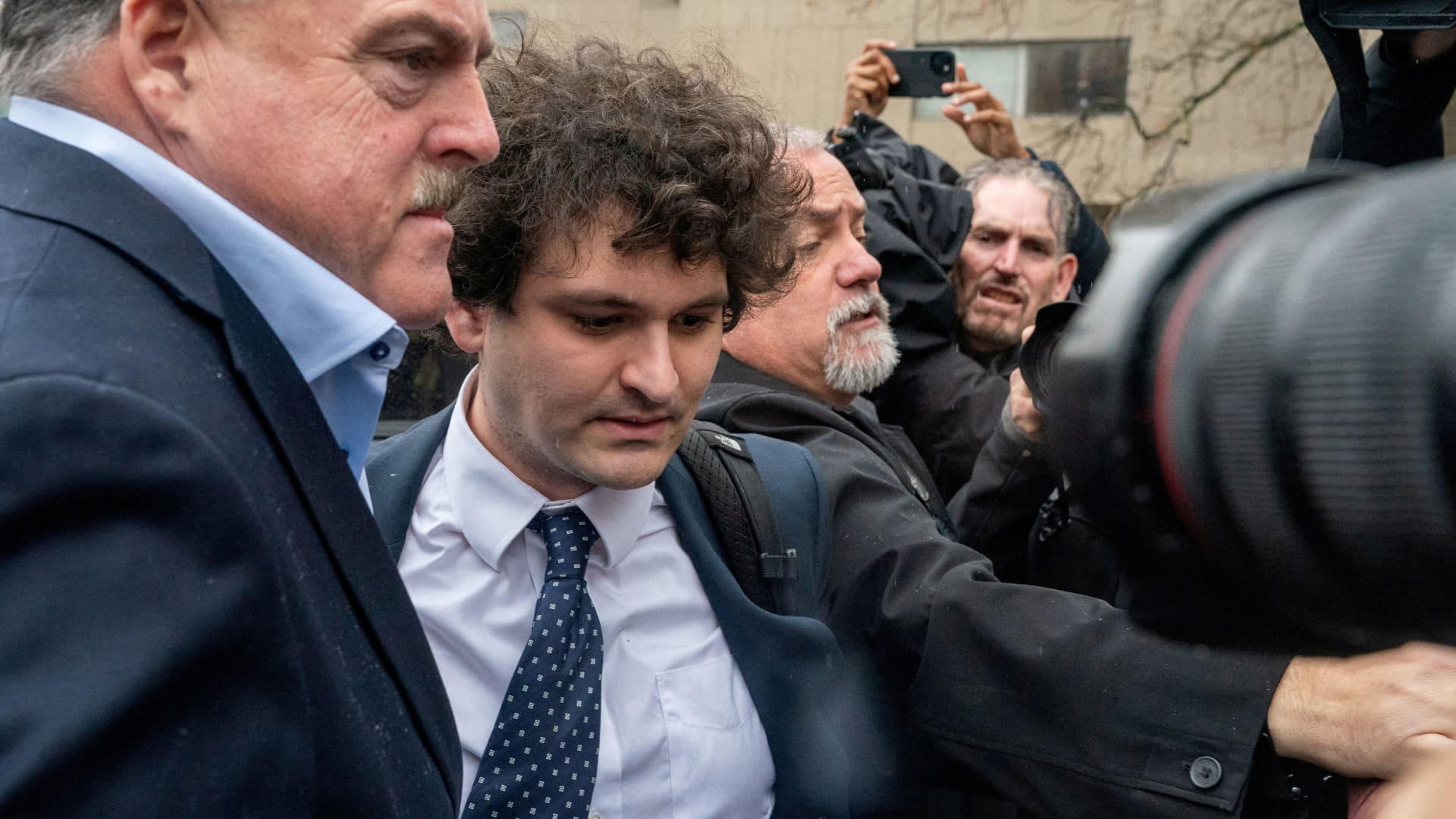 Former FTX Chief Executive Sam Bankman-Fried, who faces fraud charges over the collapse of the bankrupt cryptocurrency exchange, arrives on the day of a hearing at Manhattan federal court in New York City, January 3, 2023.