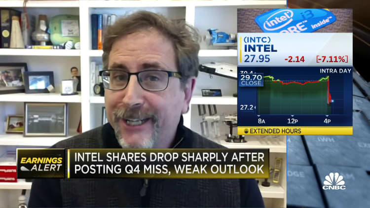 Bernstein's Stacy Rasgon reacts to Intel's weak quarterly results