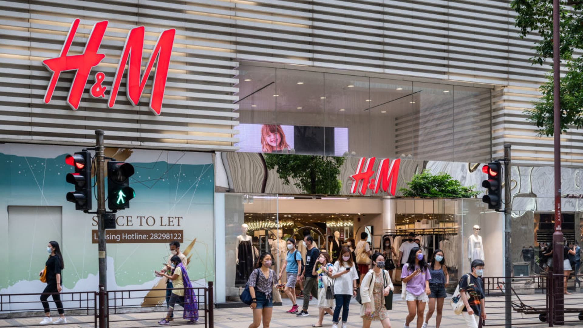 H&M shares leap 13% as revenue smashes expectations