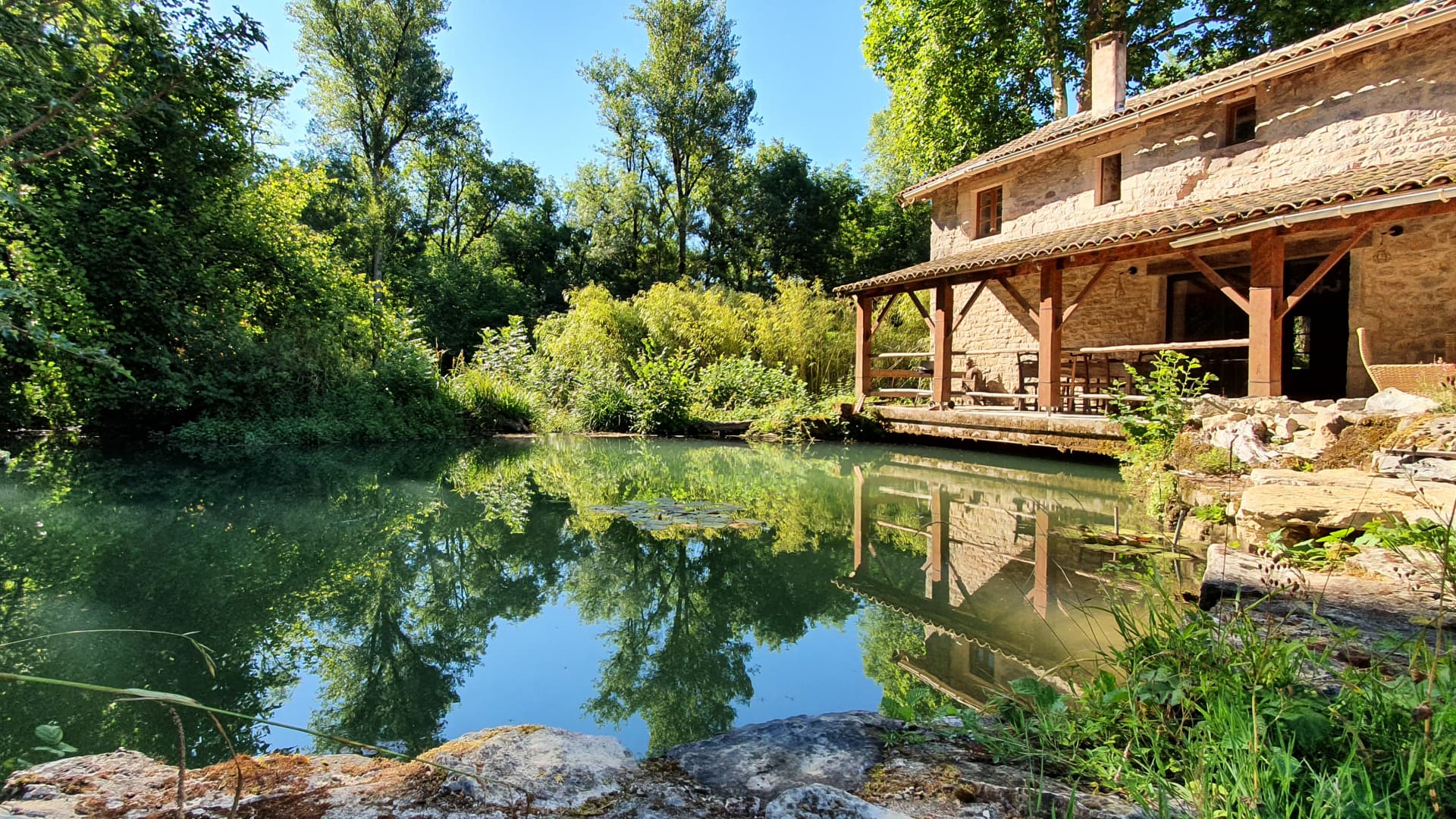 This property has its own millpond in France.
