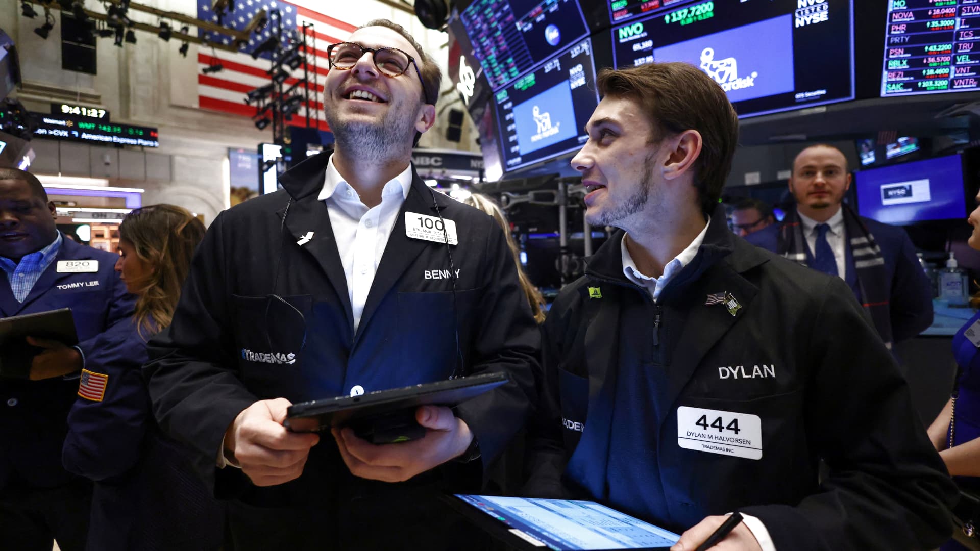 S&P 500 gains on Tuesday as it heads for best January since 2019 - CNBC