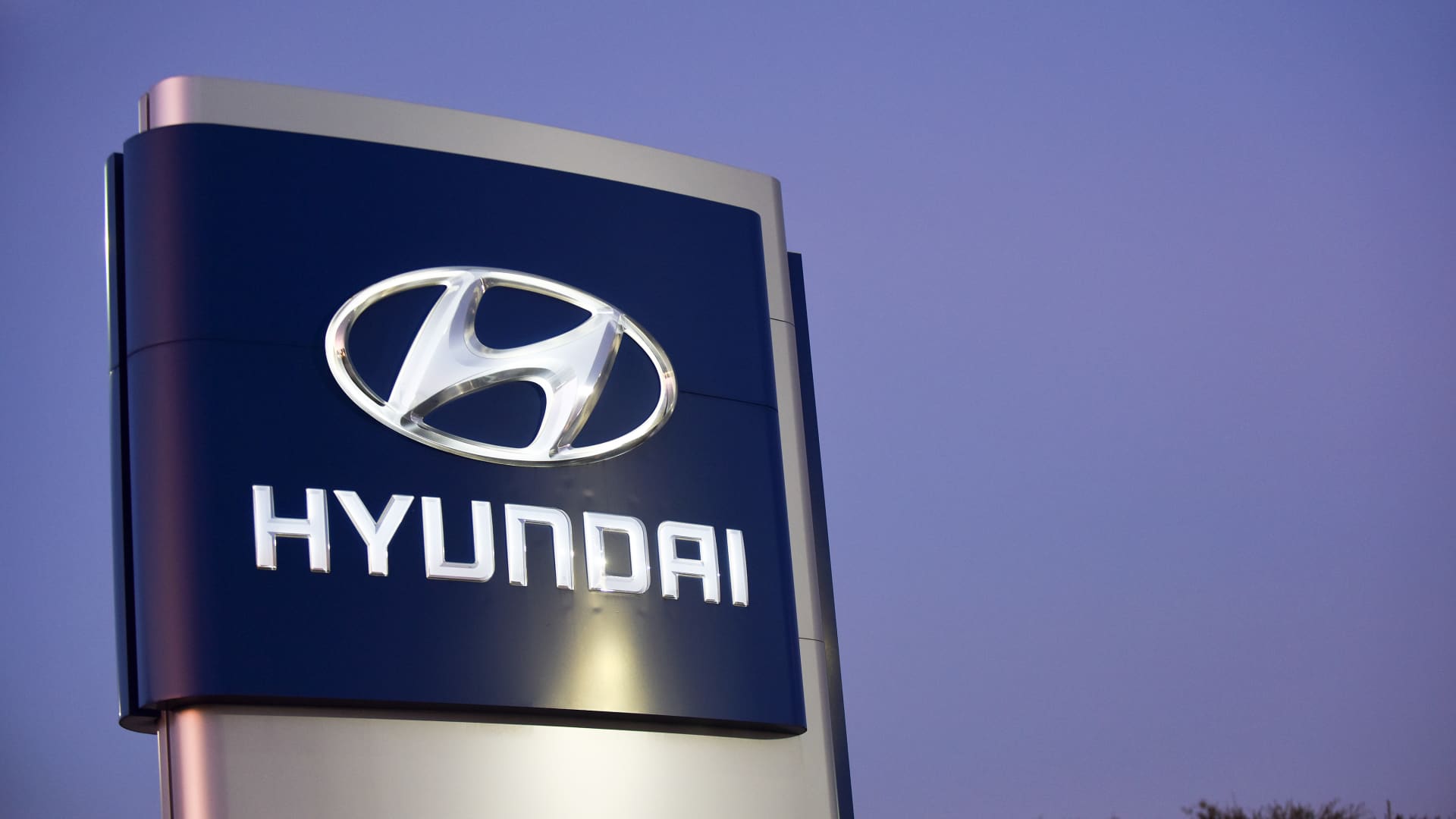 Hyundai has put the focus on brand name pronunciation in its latest U.K. TV advert.