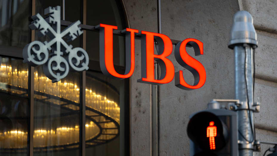 UBS reportó ganancias del cuarto trimestre y del año completo.