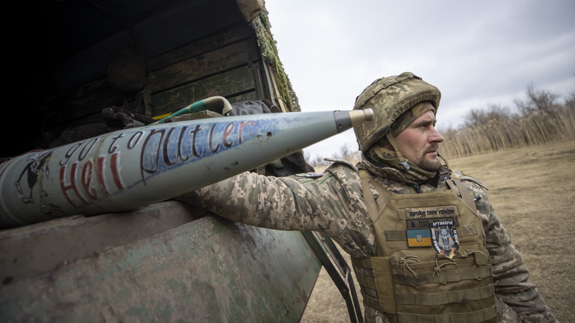 Ukraine war live updates: Kyiv pushes for fighter jets despite U.S., German refusal; Russia makes 'concerted assault’ on Donetsk - CNBC