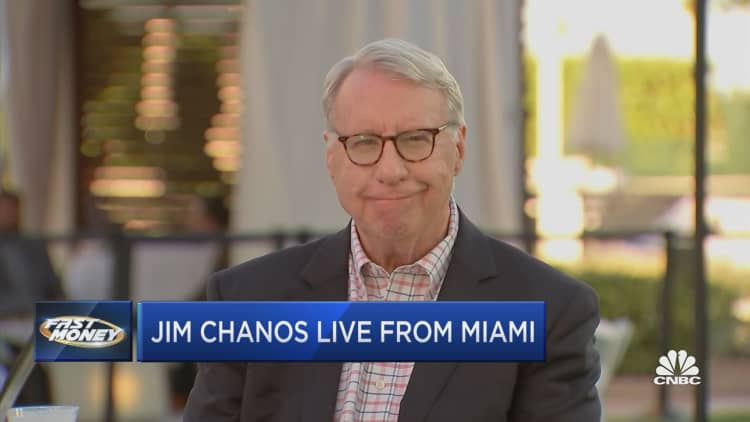 Famous Shortseller: Jim Chanos: "things are not cheap"