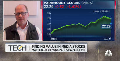 Watch CNBC's full interview with Macquarie's Tim Nollen on downgrading Paramount shares