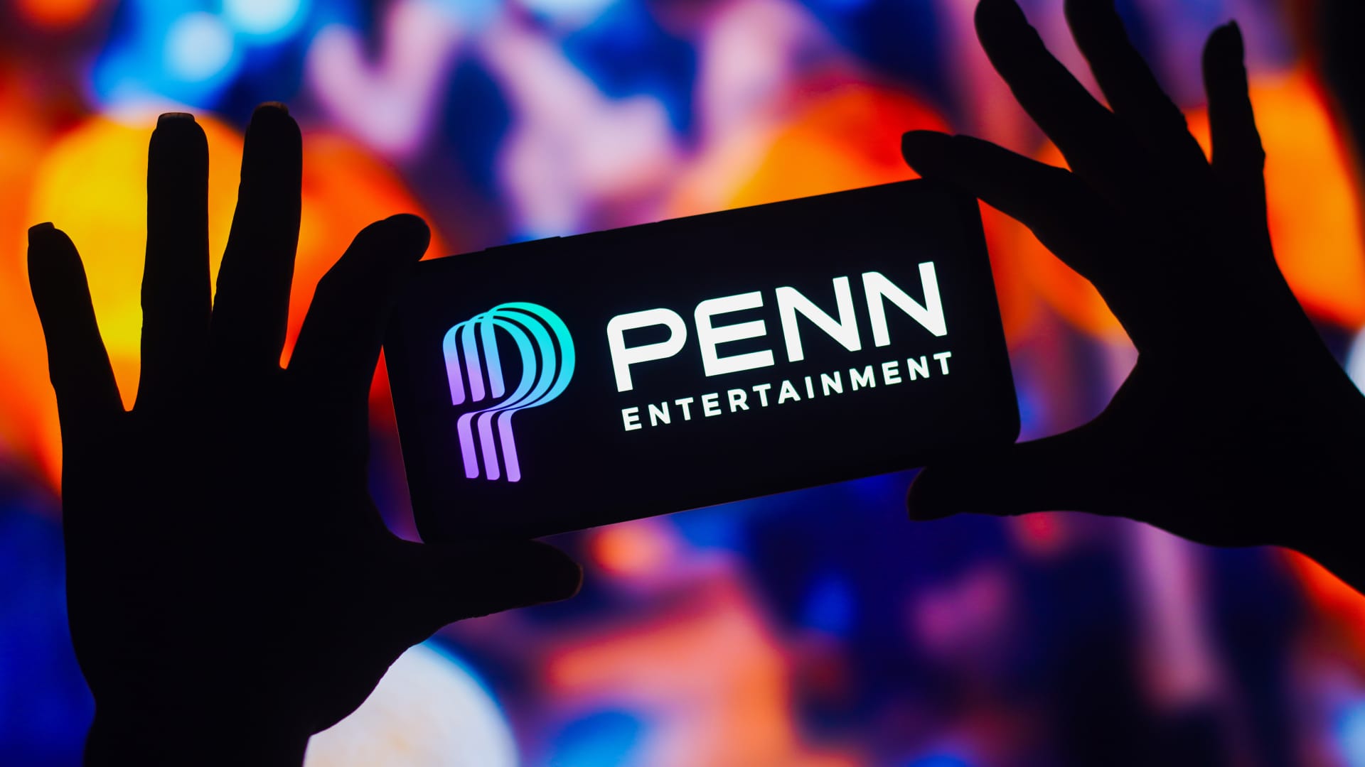 Penn sports betting business shows profit in fourth quarter