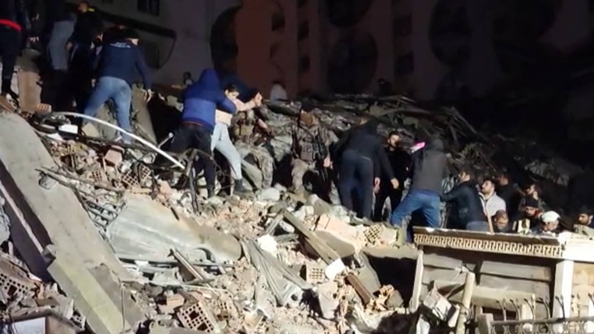 Powerful 7.8 quake knocks down buildings in Turkey and Syria